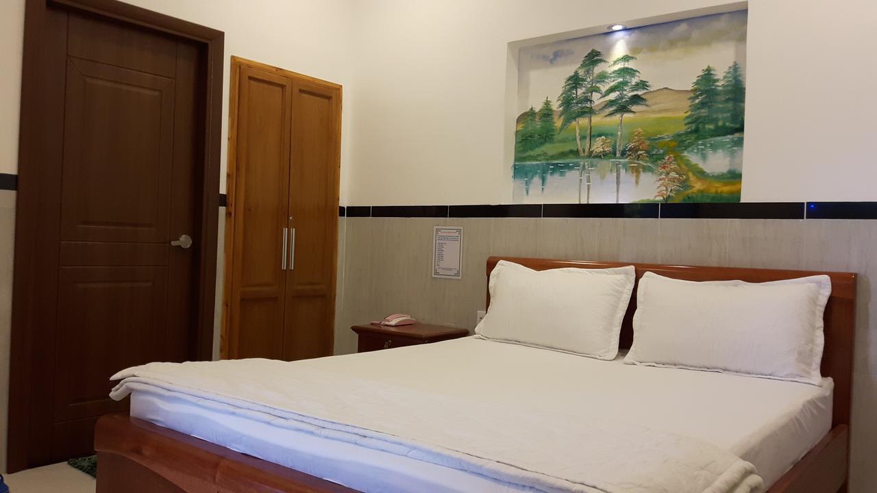 Motel Hoang Gia Long Khanh Exterior foto
