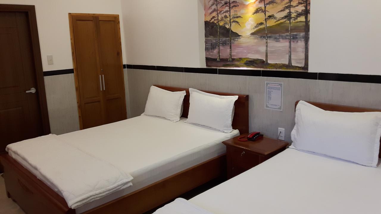 Motel Hoang Gia Long Khanh Exterior foto
