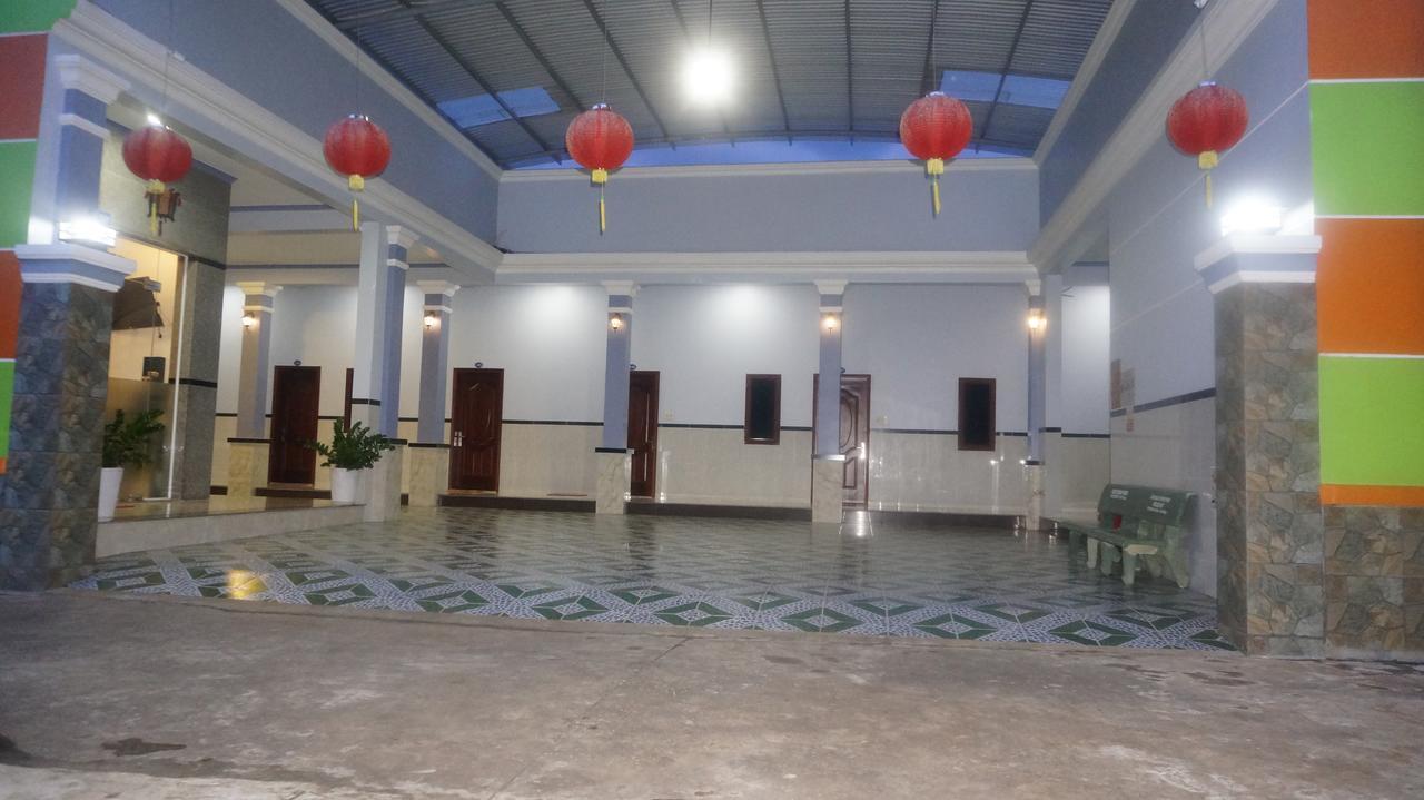 Motel Hoang Gia Long Khanh Exterior foto